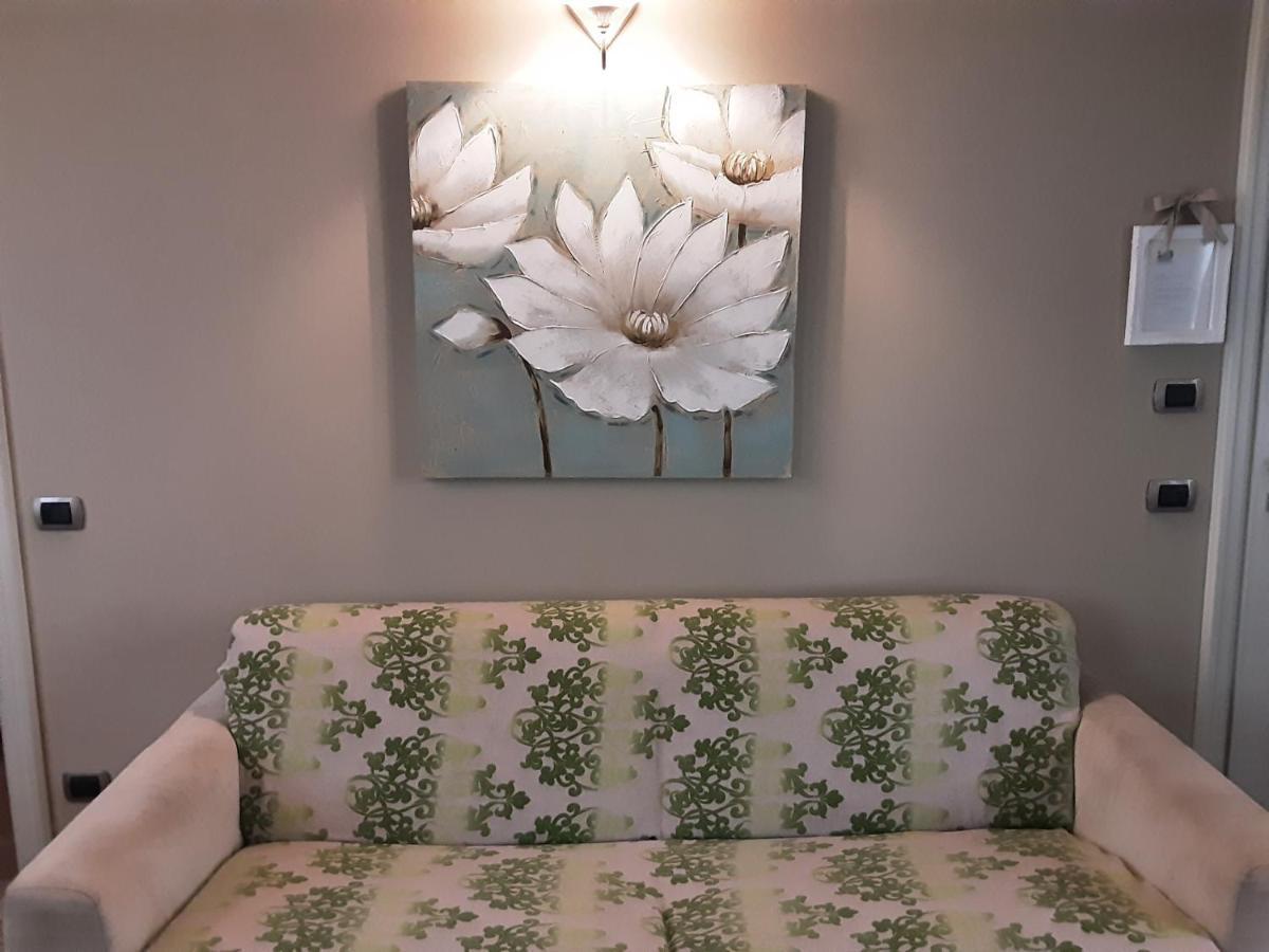 Corte Delle Rose Voghera Habitación foto